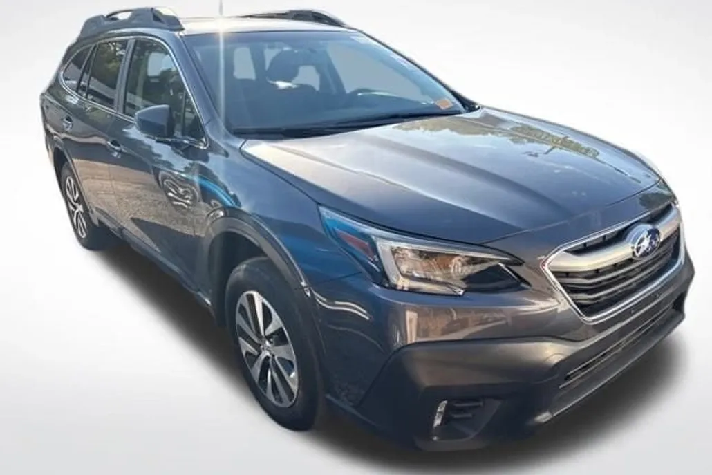 2022 Subaru Outback Premium photo 1