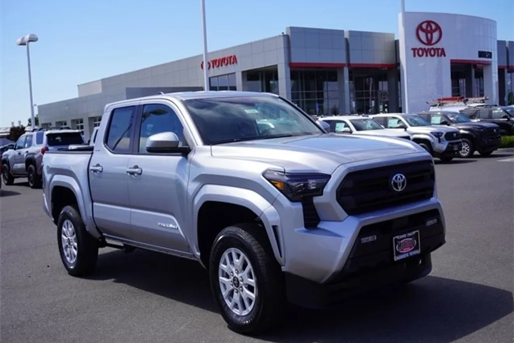 2025 Toyota Tacoma SR5 4x4 Double Cab photo 1