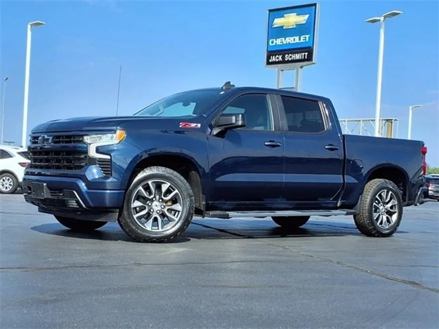2022 Chevrolet Silverado 1500 RST photo 1
