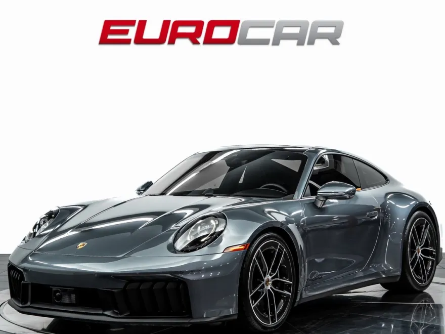 2025 Porsche 911 4 GTS photo 1