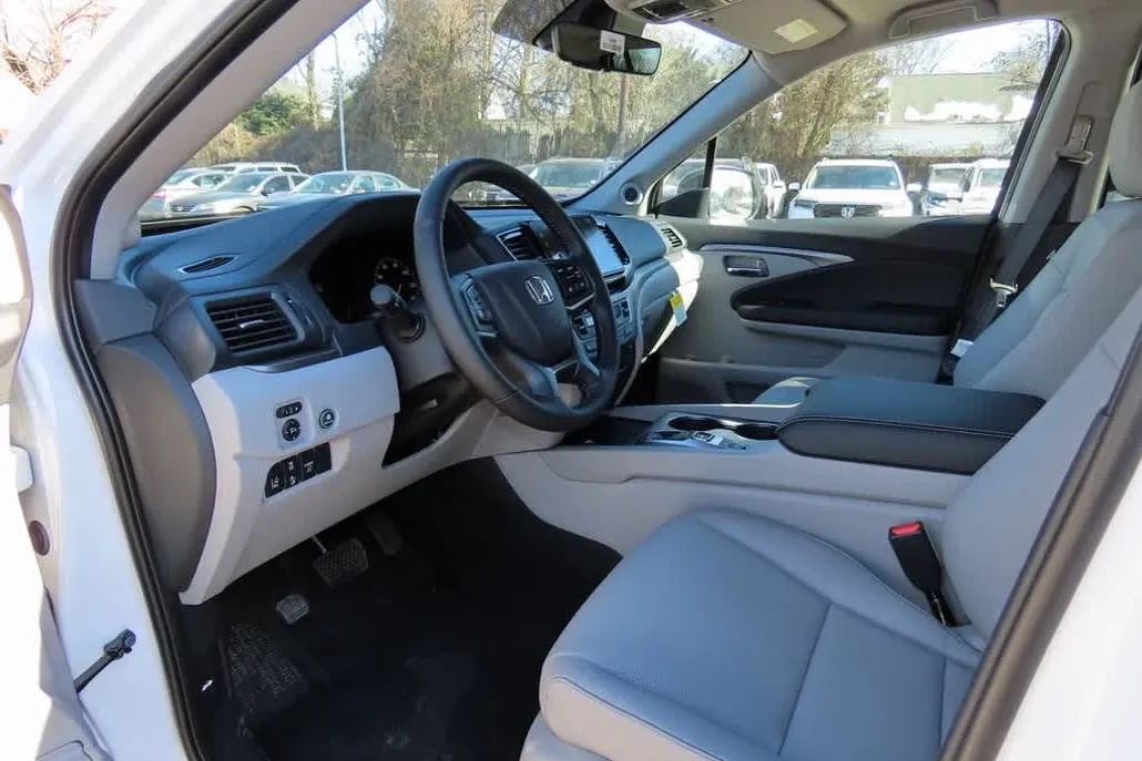 2025 Honda Ridgeline RTL photo 1