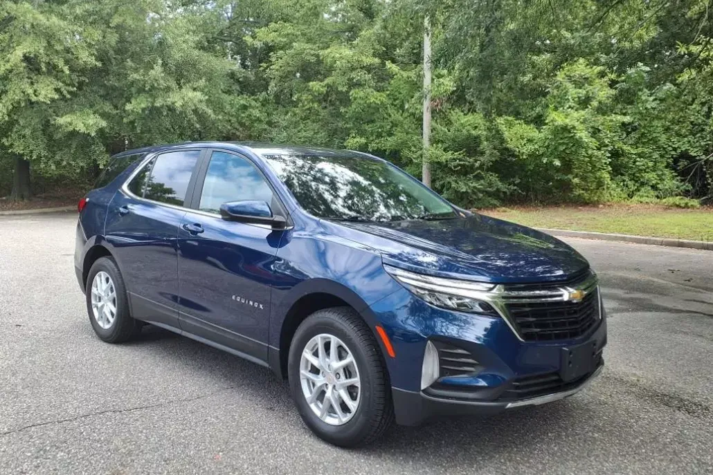 2022 Chevrolet Equinox LT photo 1