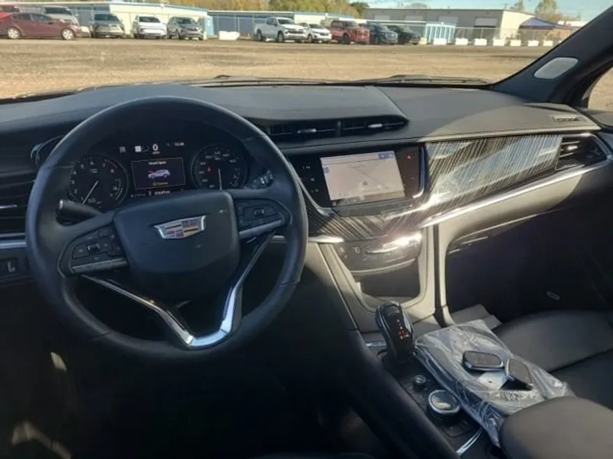 2024 Cadillac XT6 Premium Luxury photo 1