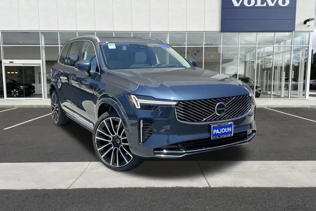2025 Volvo XC90 photo 1