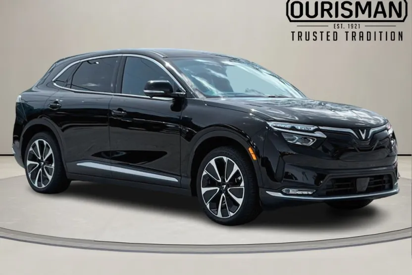 2025 Vinfast VF 8 8 photo 1