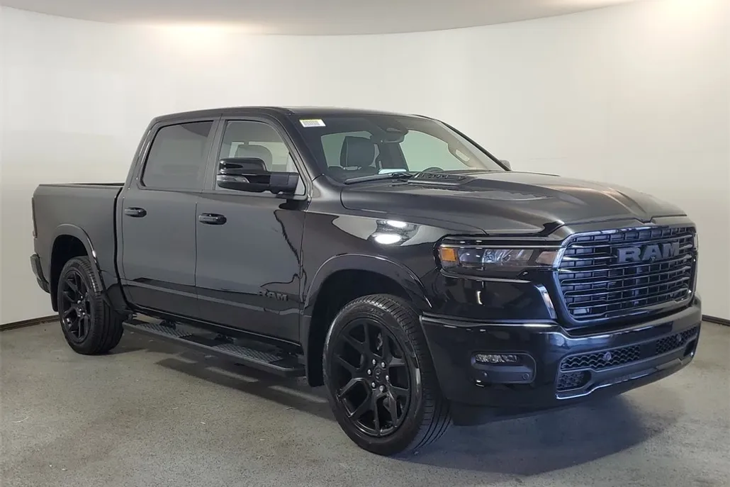 2025 Ram 1500 Laramie photo 1