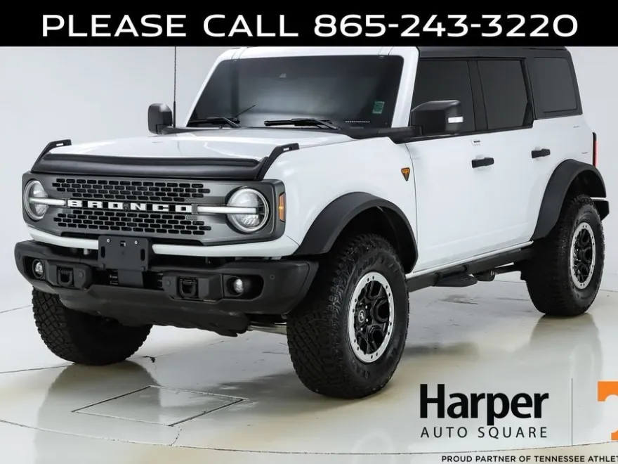 2022 Ford Bronco Badlands photo 1