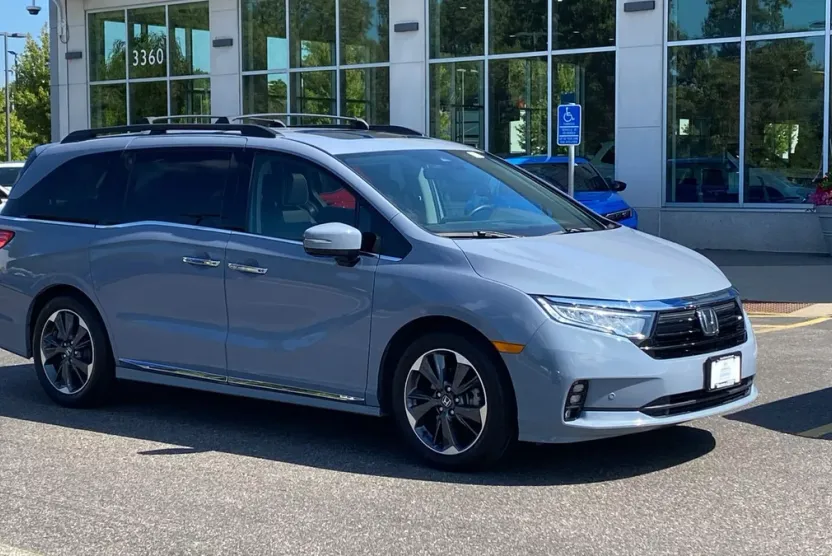 2023 Honda Odyssey Elite photo 1