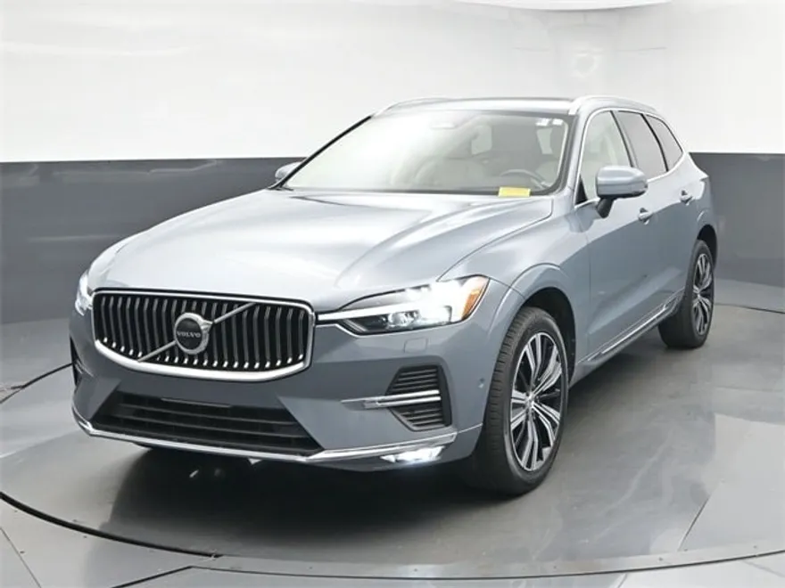 2022 Volvo XC60 B5 Inscription photo 1