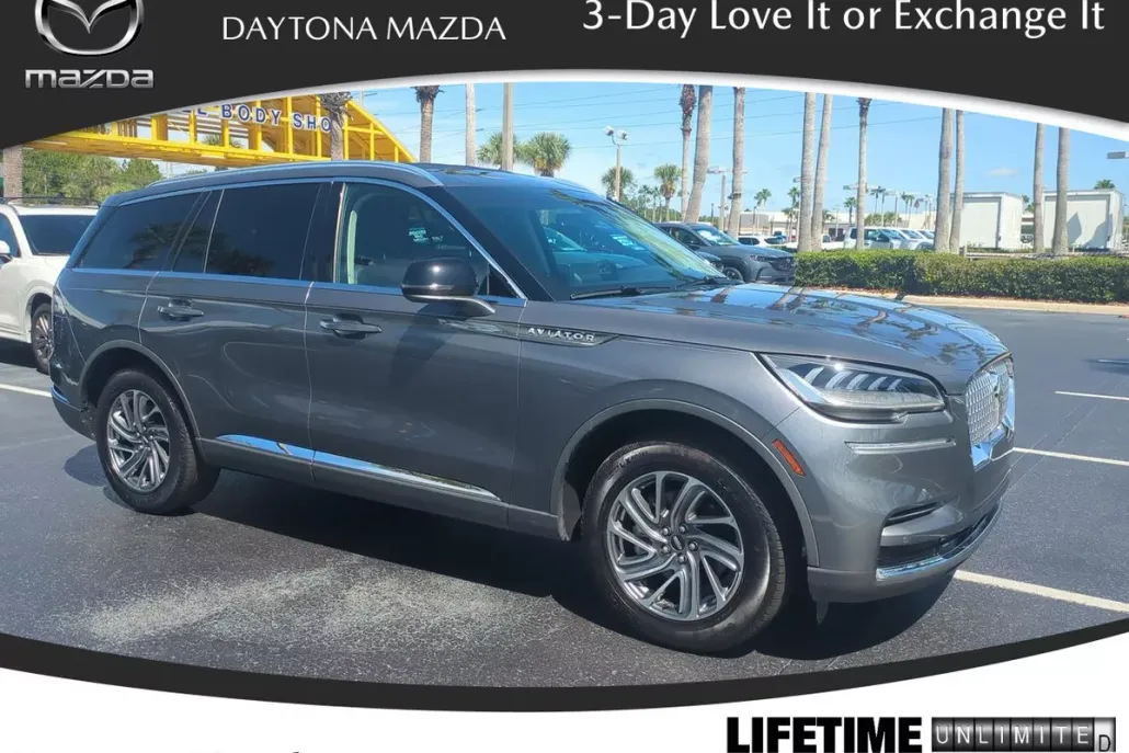 2023 Lincoln Aviator Standard photo 1