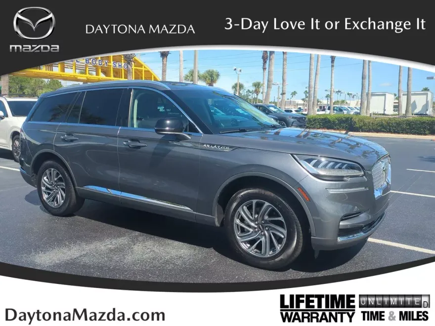 2023 Lincoln Aviator Standard photo 1