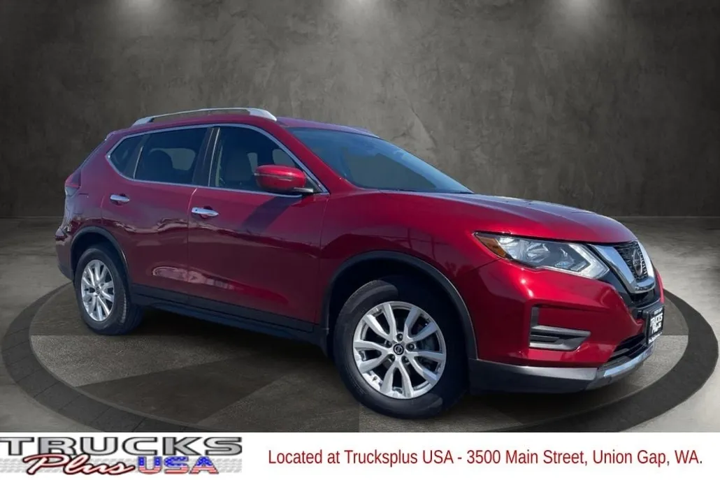2019 Nissan Rogue SV photo 1