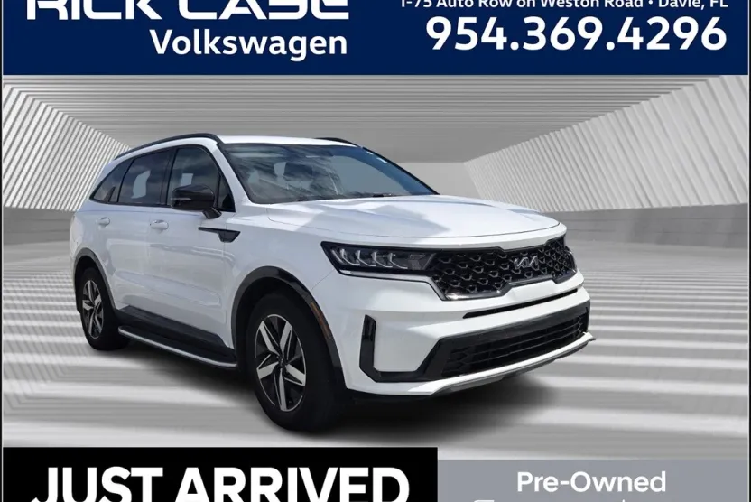 2022 Kia Sorento S photo 1