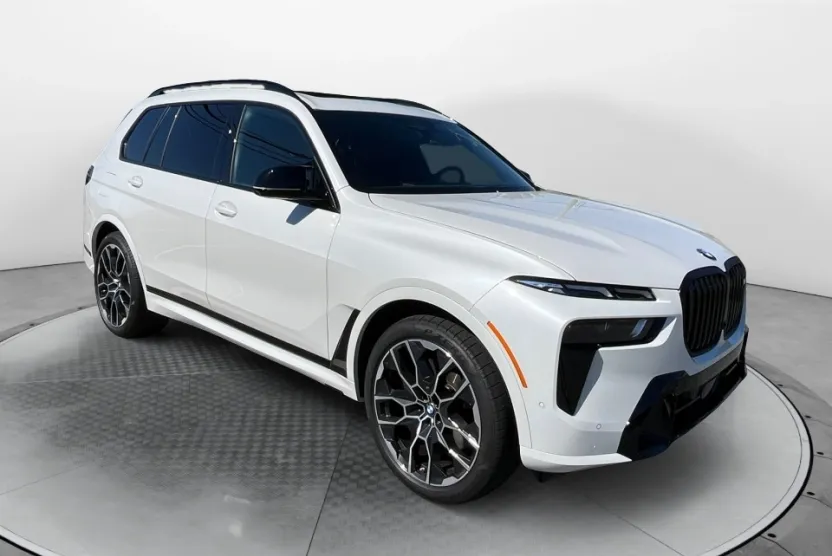 2025 Bmw X7 M60i photo 1