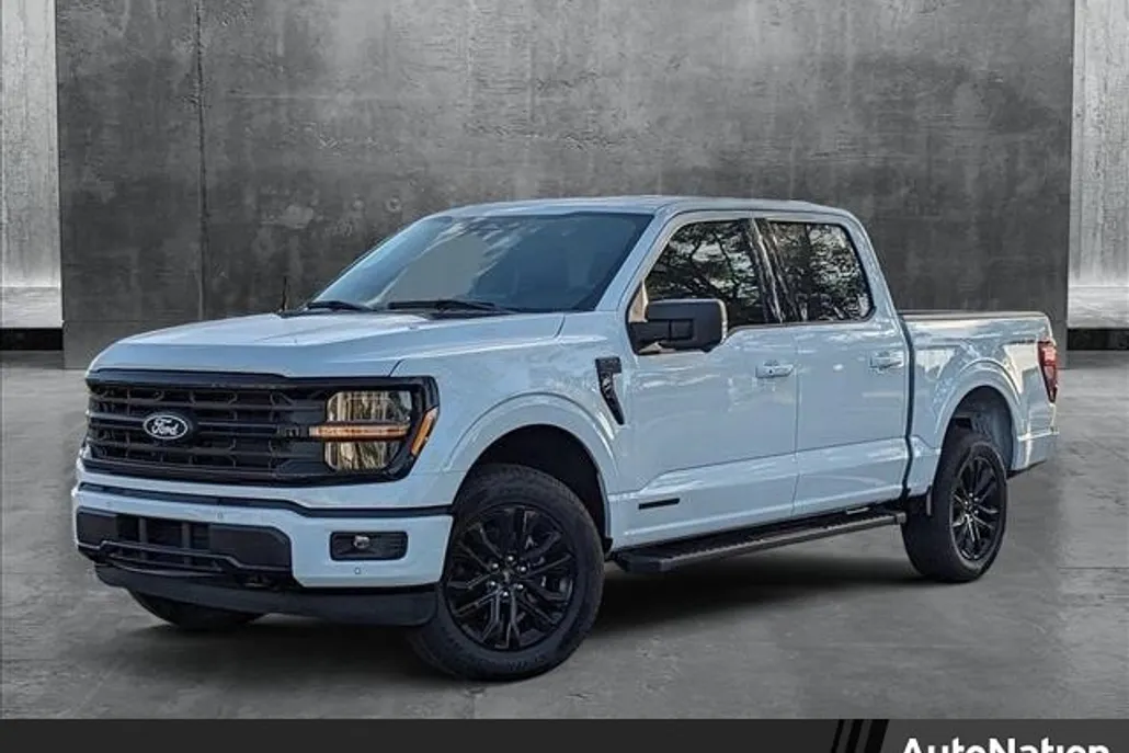 2025 Ford F-150 XLT photo 1