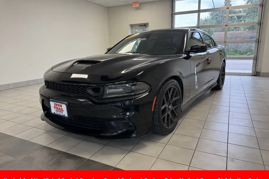 2019 Dodge Charger Scat Pack photo 1