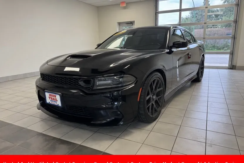2019 Dodge Charger Scat Pack photo 1