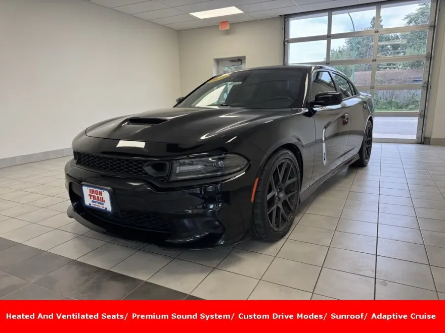 2019 Dodge Charger Scat Pack photo 1