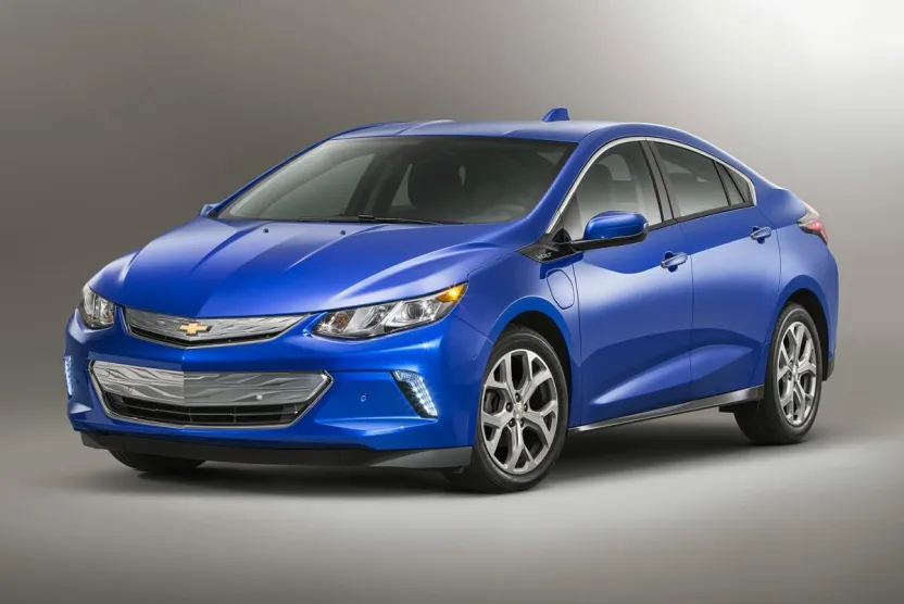 2016 Chevrolet Volt LT photo 1