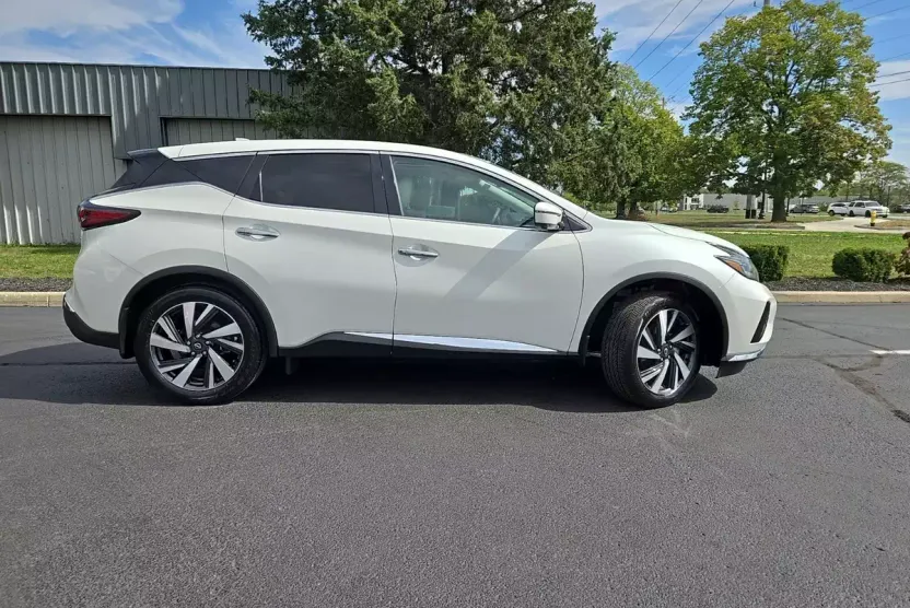 2024 Nissan Murano SL photo 1