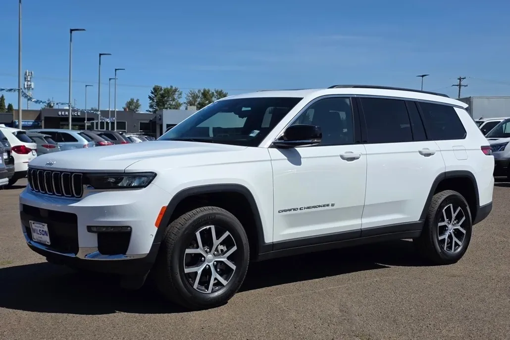 2024 Jeep Grand Cherokee Limited photo 1