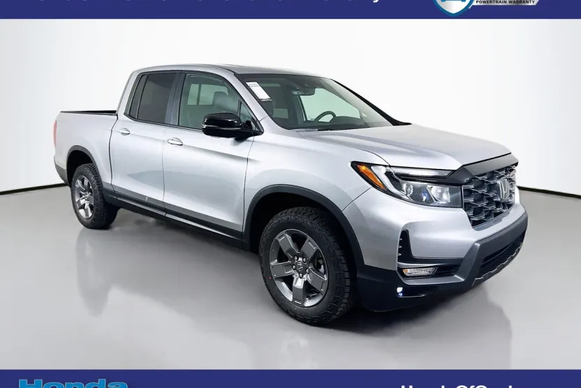 2025 Honda Ridgeline TrailSport photo 1
