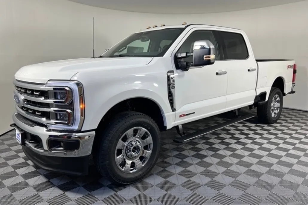 2025 Ford F-350 King Ranch photo 1