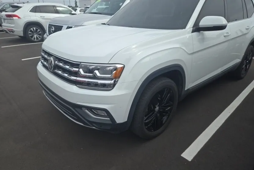 2019 Volkswagen Atlas V6 SEL photo 1