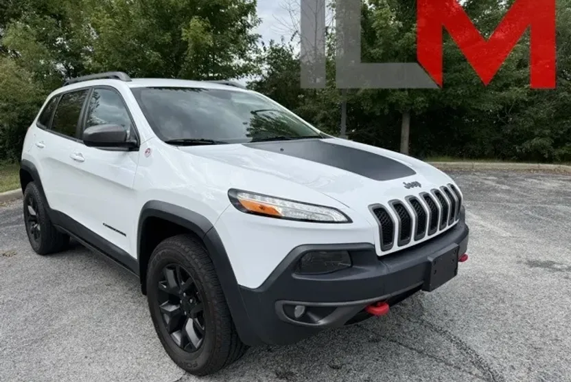 2015 Jeep Cherokee Trailhawk photo 1