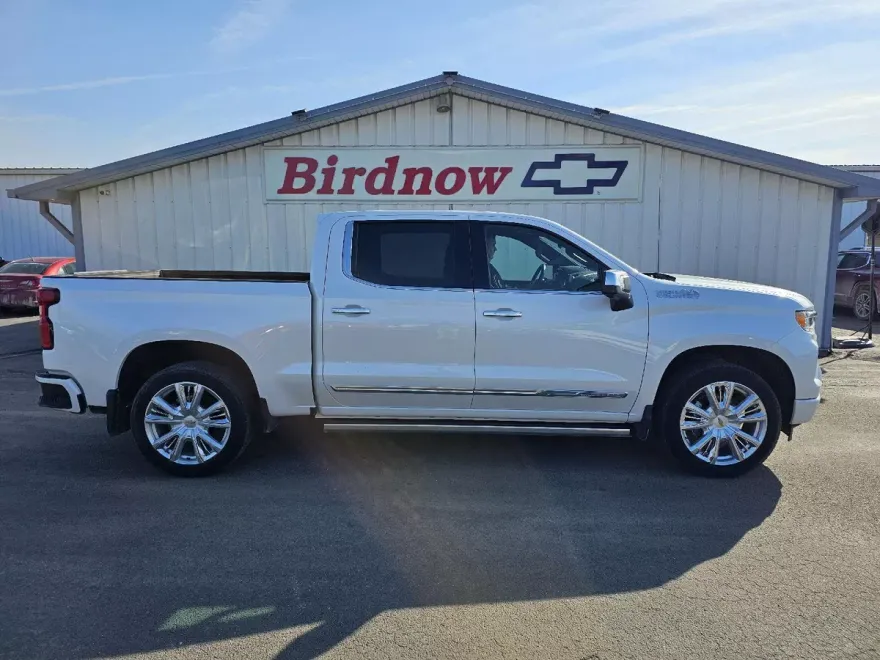 2023 Chevrolet Silverado 1500 High Country photo 1