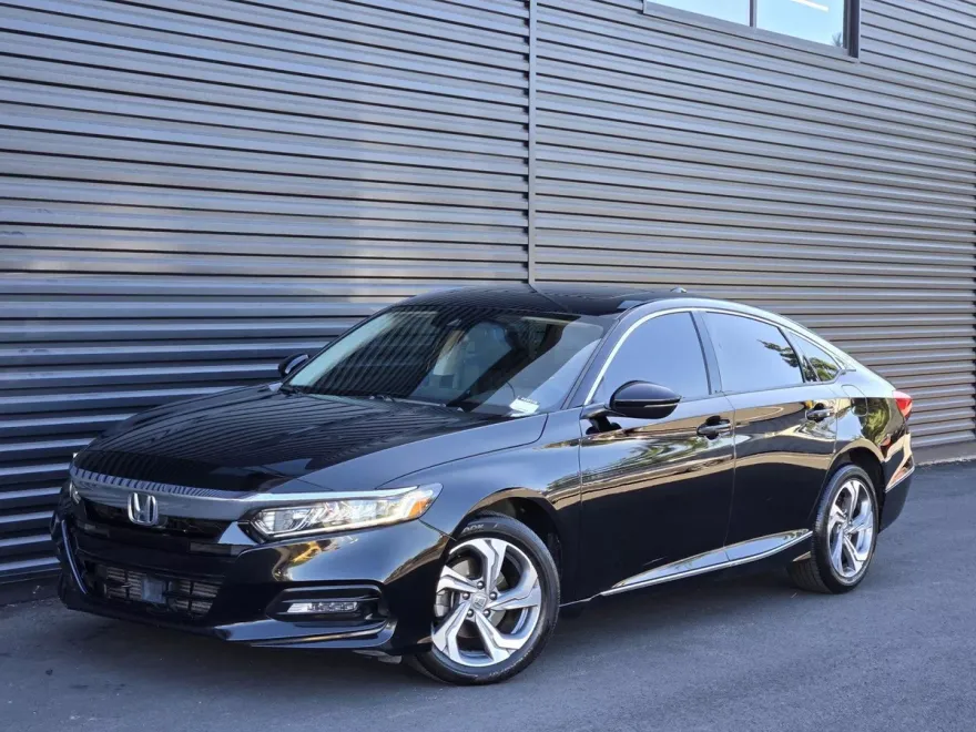 2019 Honda Accord EX-L 1.5T photo 1