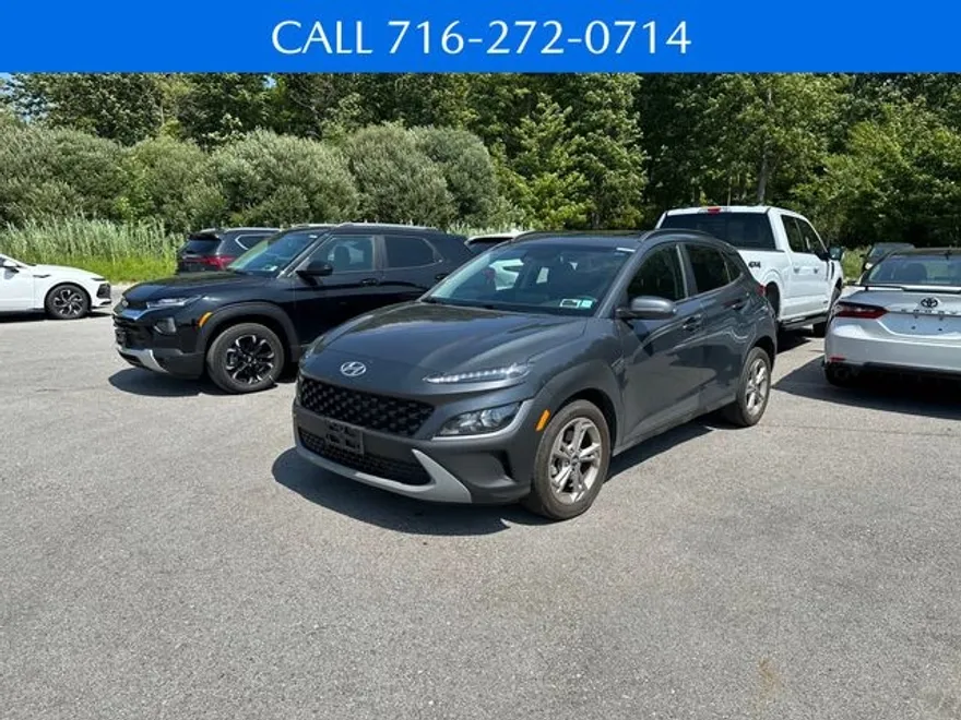 2023 Hyundai Kona SEL photo 1