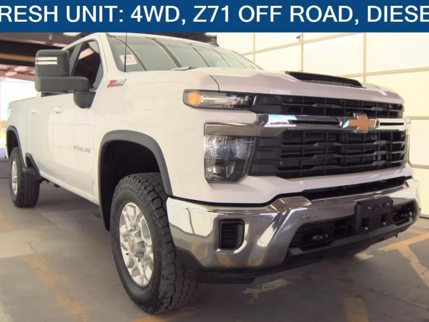 2024 Chevrolet Silverado 2500HD LT photo 1