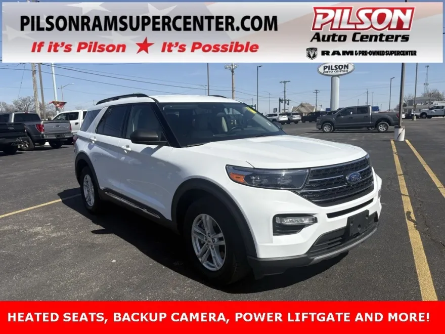 2023 Ford Explorer XLT photo 1