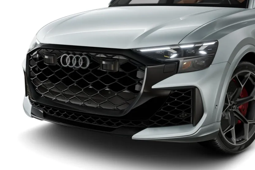 2025 Audi RS Q8 photo 1