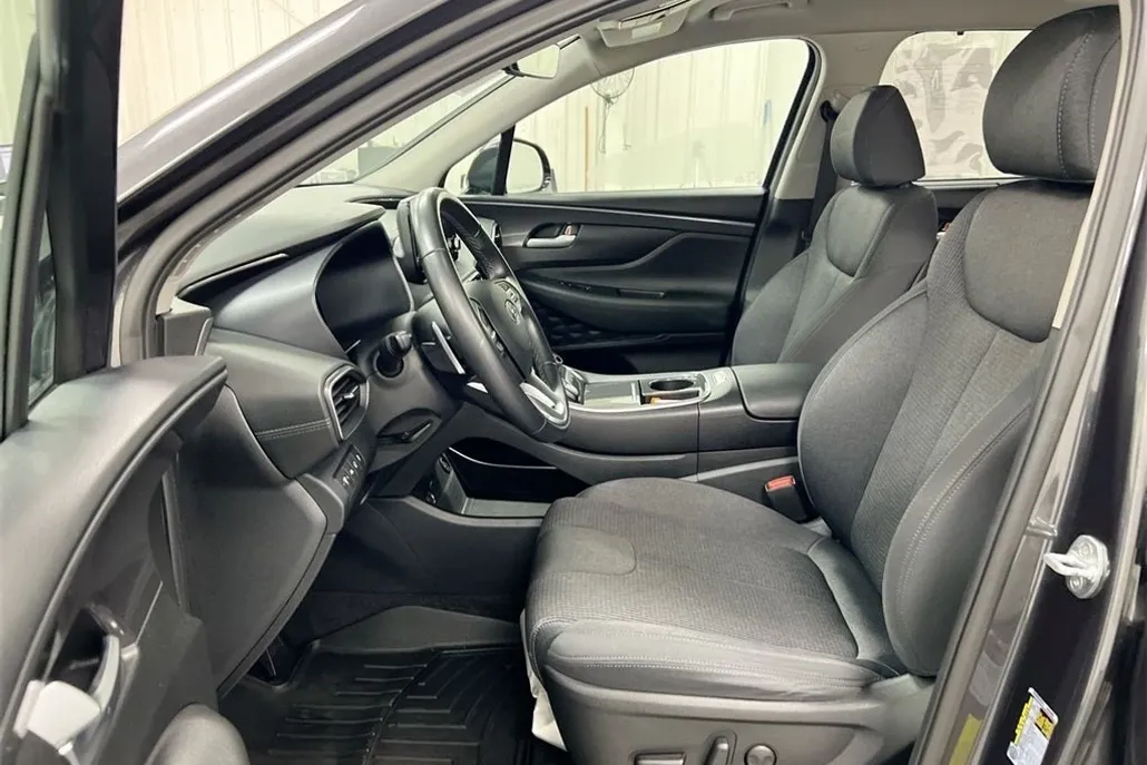 2022 Hyundai Santa Fe SEL photo 1