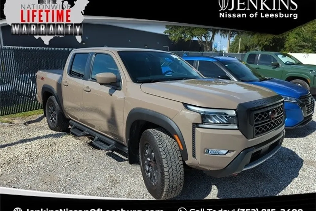 2023 Nissan Frontier PRO-4X photo 1