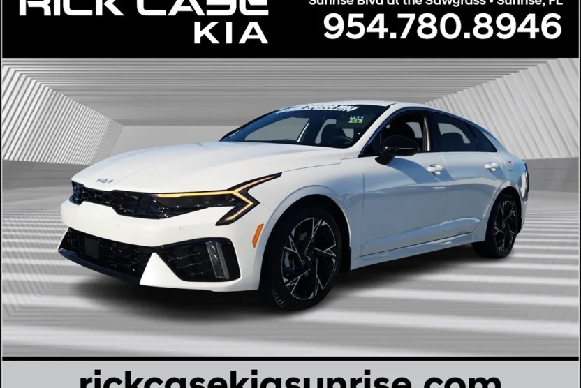 2026 Kia K5 GT-Line photo 1
