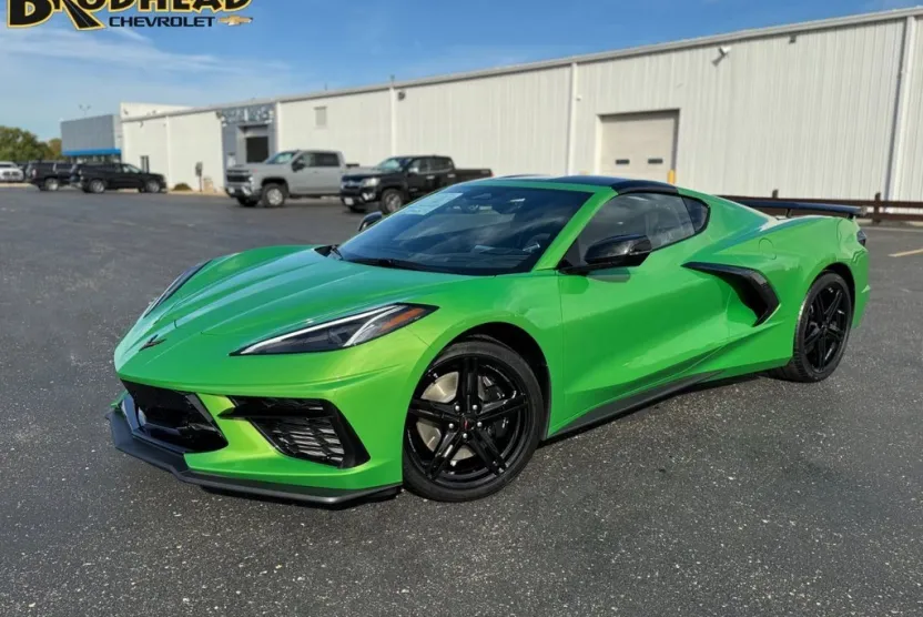 2026 Chevrolet Corvette 2LT photo 1