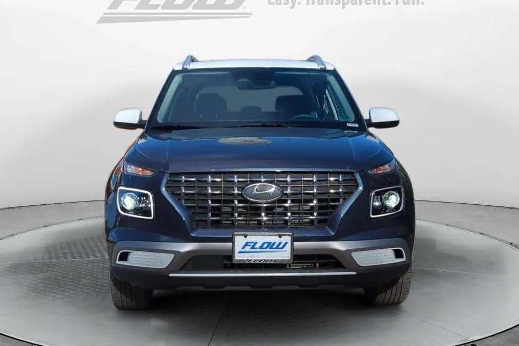 2025 Hyundai Venue Limited photo 1