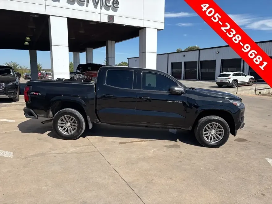 2023 Chevrolet Colorado LT photo 1
