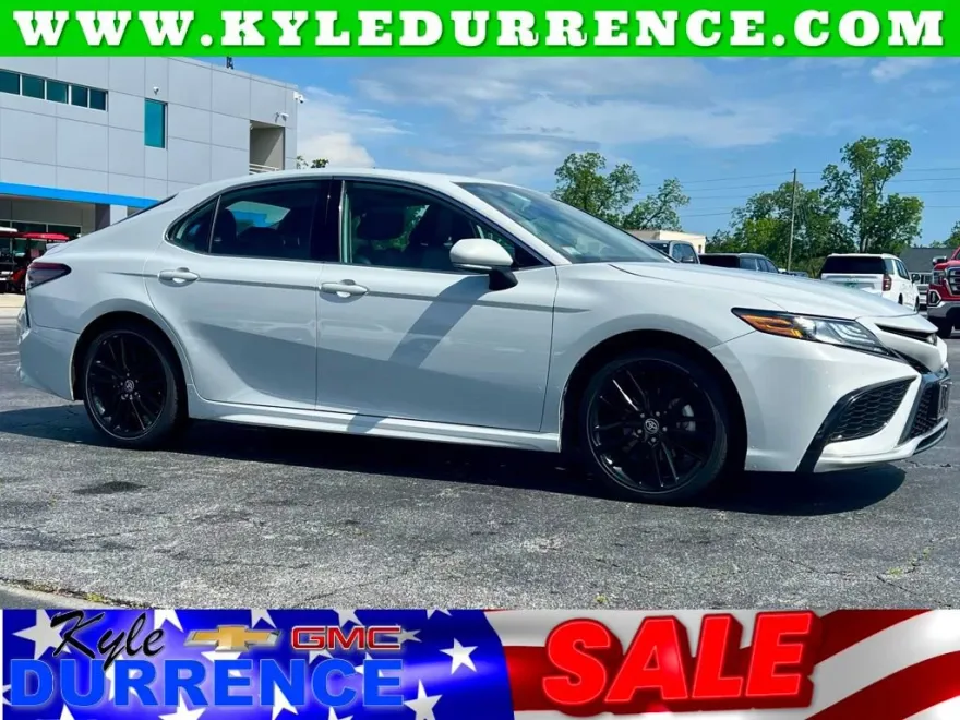 2023 Toyota Camry XSE photo 1