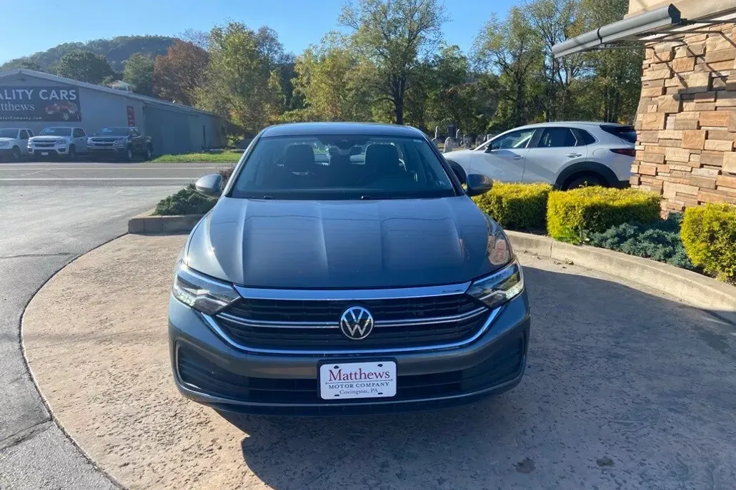 2024 Volkswagen Jetta 1.5T S photo 1
