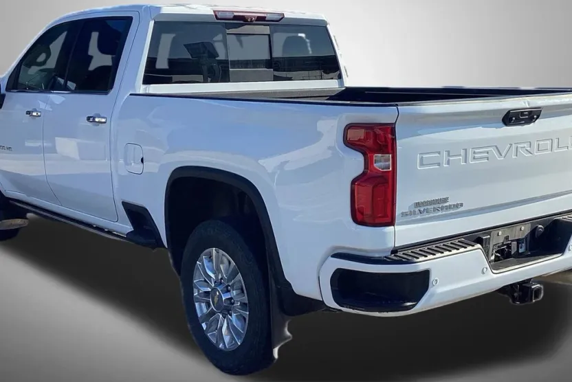 2023 Chevrolet Silverado 2500HD High Country photo 1