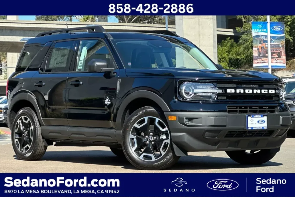 2024 Ford Bronco Sport Outer Banks photo 1