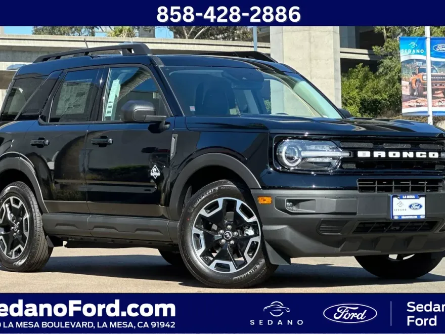 2024 Ford Bronco Sport Outer Banks photo 1