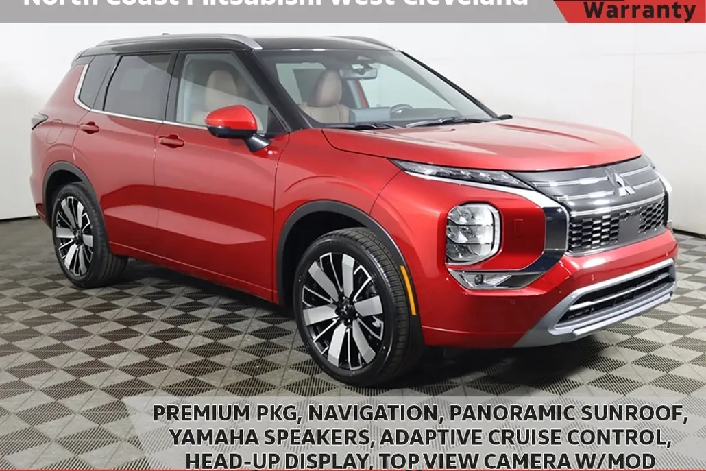 2025 Mitsubishi Outlander SEL photo 1
