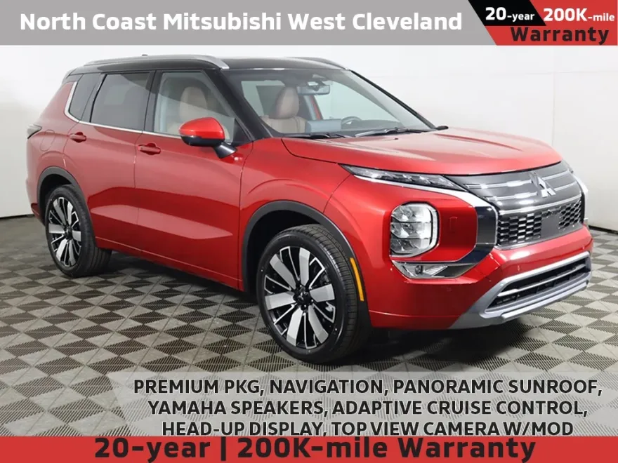 2025 Mitsubishi Outlander SEL photo 1