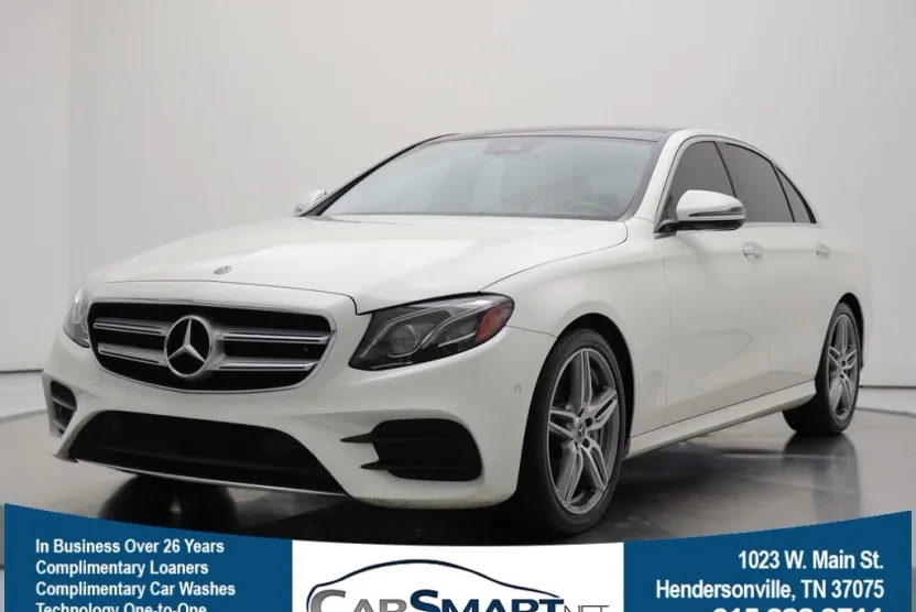 2017 Mercedes Benz E 300 photo 1