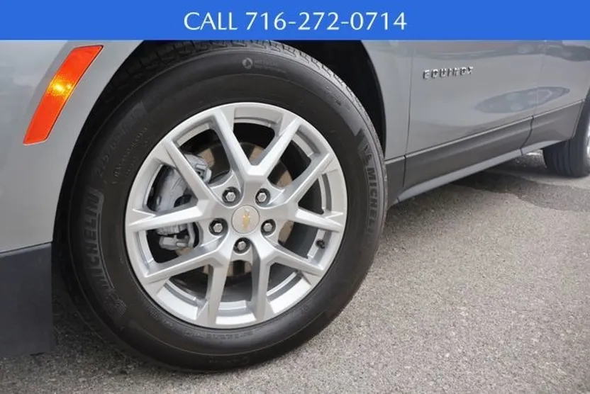 2024 Chevrolet Equinox LS photo 1